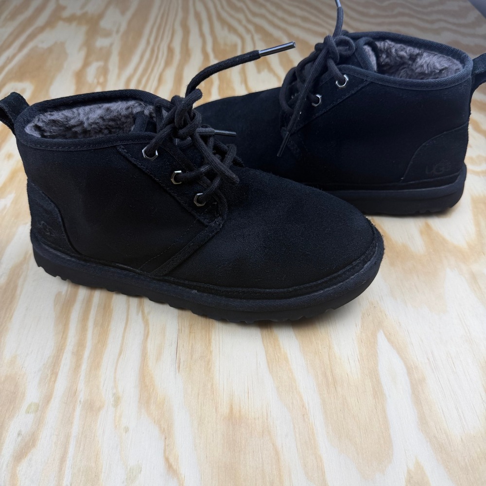 UGG Neumel Black Suede Chukka Boots Mens 6 3236 Lace Up Wool Lined Shoes